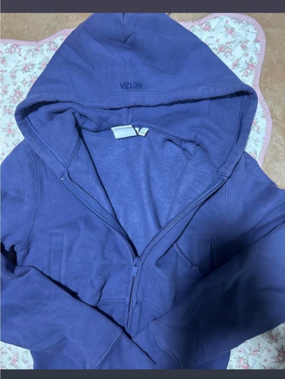 aritzia blue zip up